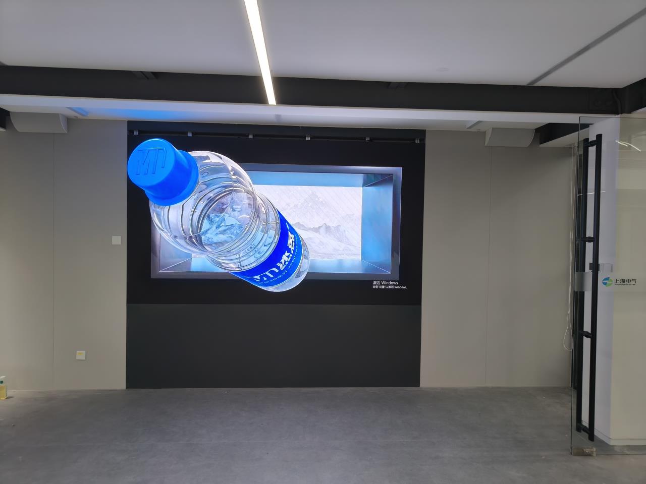 上海電氣集團中央研究院室內(nèi)C0B1.5LED顯示屏